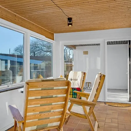 Amazing In With Kitchen